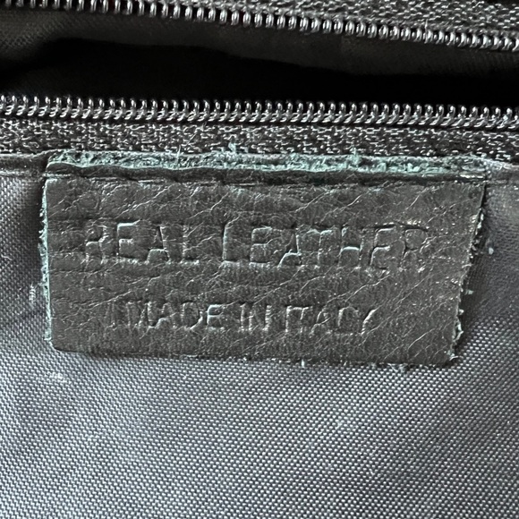 Real 100% leather crossbody or over the shoulder bag purse. Cognac brown - Picture 2 of 8